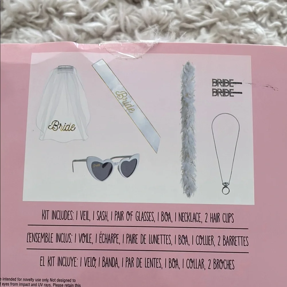 Bride Kit with White and Gold Accessories